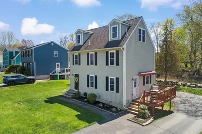 22 Briarwood Rd