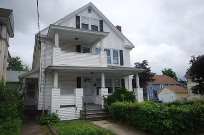 35-37 Woodlawn St 1