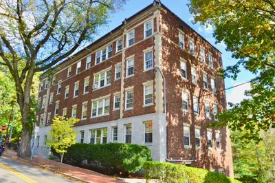 86 Buckingham Street #32 1