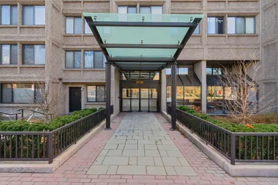 1731 Beacon St #1210