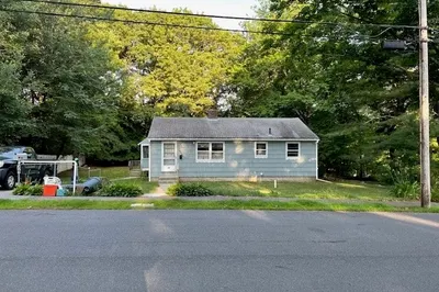 28 Martin Road