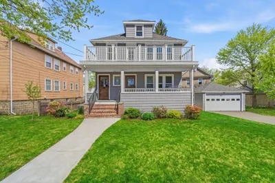 79 Watertown St #79