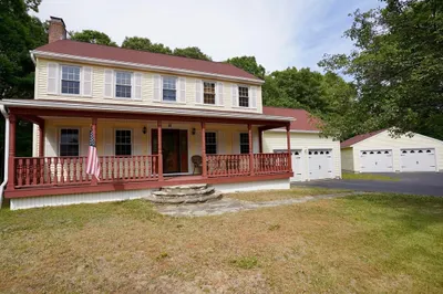 18 Brookside Dr 1