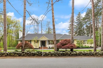55 Marbleridge Rd 1