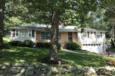 174 Forest St 1
