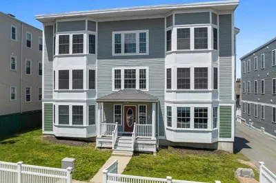 10 Saco St #3