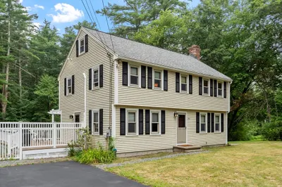 378 Pelham Rd 1