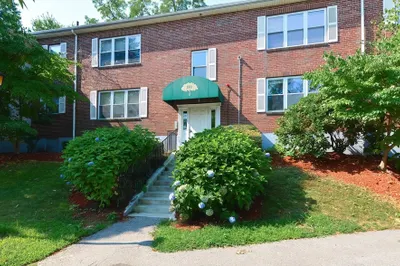 180 Newton St #2 1