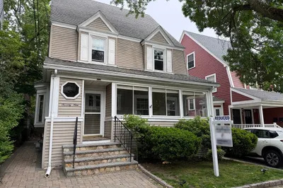 79 Willow Ave 1