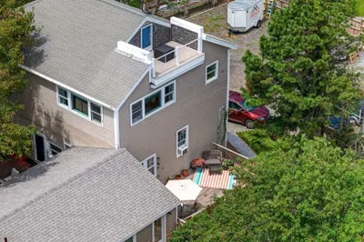24 Mayflower Drive 1
