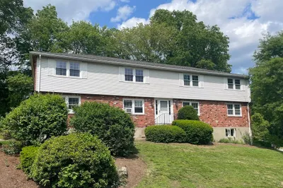 8 Zabriskie Dr #8B 1