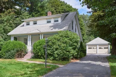 52 Holden Street