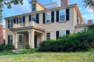 64 Bartlett St #4 1