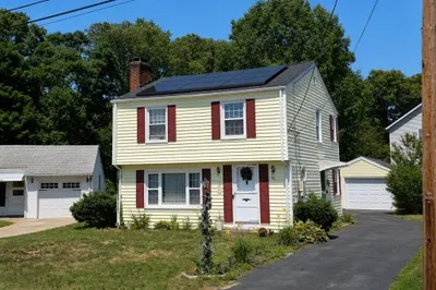 83 Harman Avenue 1