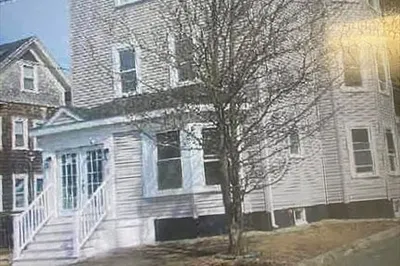 20 3rd Street 1