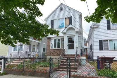 30 Central Ave