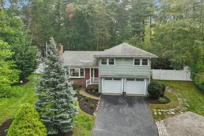61 Deborah Road