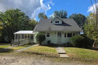25 Barrett Ave 1