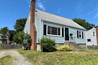 62 Doris Dr