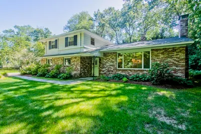 122 Bungalow Avenue 1
