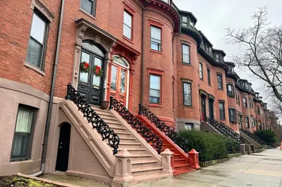 817 E Broadway #1
