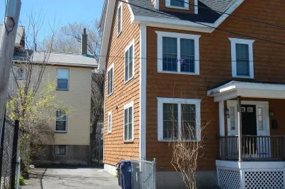 5 Valentine St #1