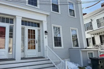9 Charles St #2 1
