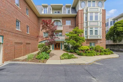 630 Hammond St #209 1