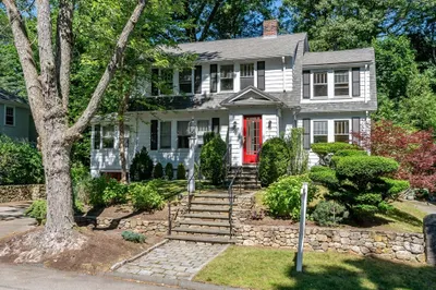 38 Riverdale Road