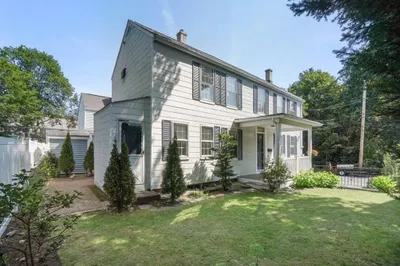 11 Beacon Street 1
