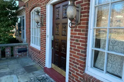 214 CommonweAlth Ave #A