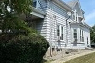 34 Penn St #2/F 1