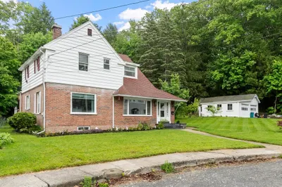 101 Starrett Ave
