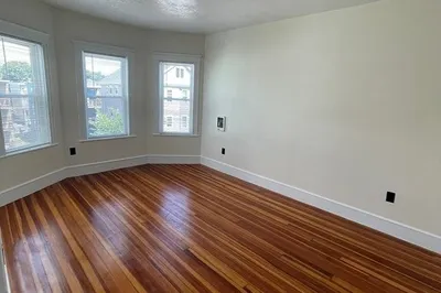 16 Inwood St #3 1