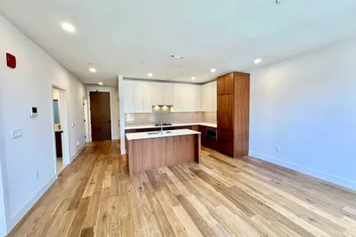 566 Columbus Ave #406 1