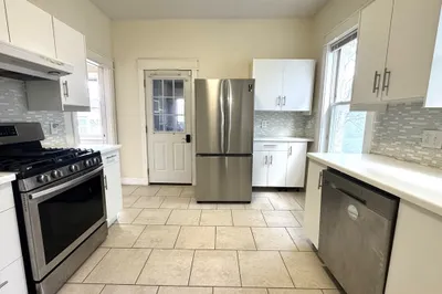 24 Weld Hill St #2