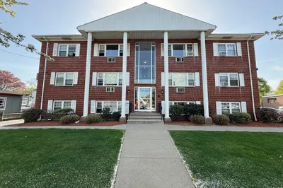 924 Main St #26