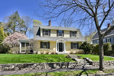 44 Bellevue Rd 1