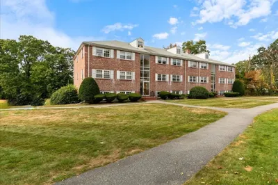 78 Edgelawn Ave #10 1