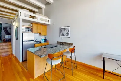 12 Stoneholm St #511