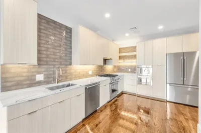582 East Broadway #4