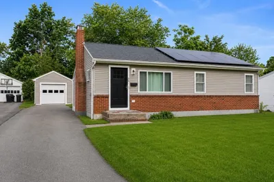 39 Woodard Ave