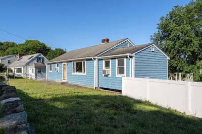 298 Forest St 1