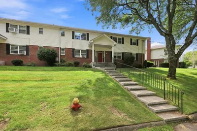 90 Colonial Cir #C 1