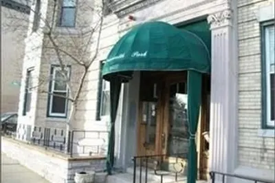 1427 Commonwealth Ave #305