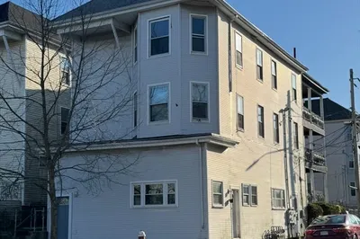 717-719 Brock Ave 1
