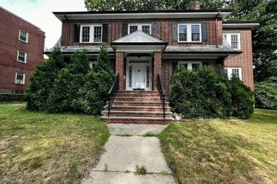 160 Arborway #160 1