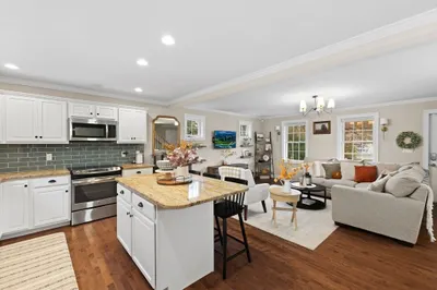 451 Foundry Street #B