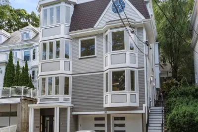 89 University Road 1