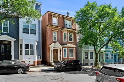 215 Lexington Street 1